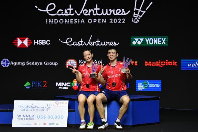 爱游戏游戏平台-豪取20连胜+收获四连冠 “雅思”重回世界第一宝座