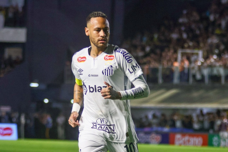 爱游戏平台体验-外媒：内马尔接受了膝盖手术，希望世界杯前恢复至最佳状态